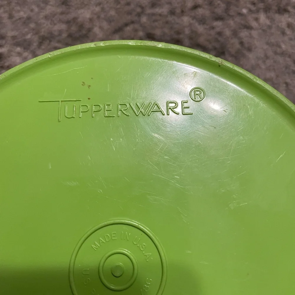 Tupperware‎ Canister Vintage Apple Green 807- 3 w/ Lid 7
